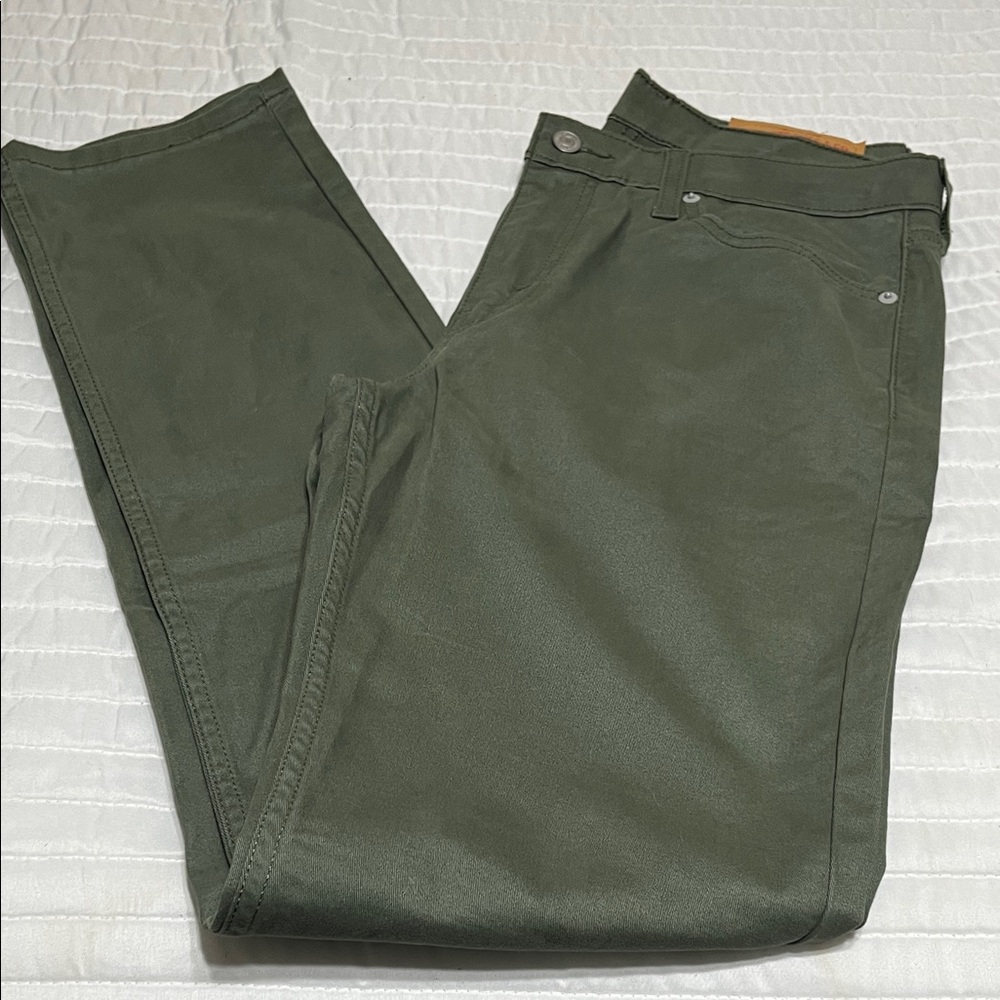 🌾Levi's Olive Green 511 Slim Fit Jeans